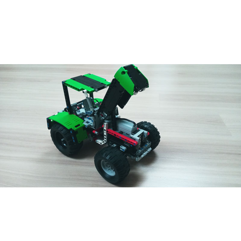 Urban Farming Agriculture - MOC-80667 도시 농장 농업용 중형 트랙터